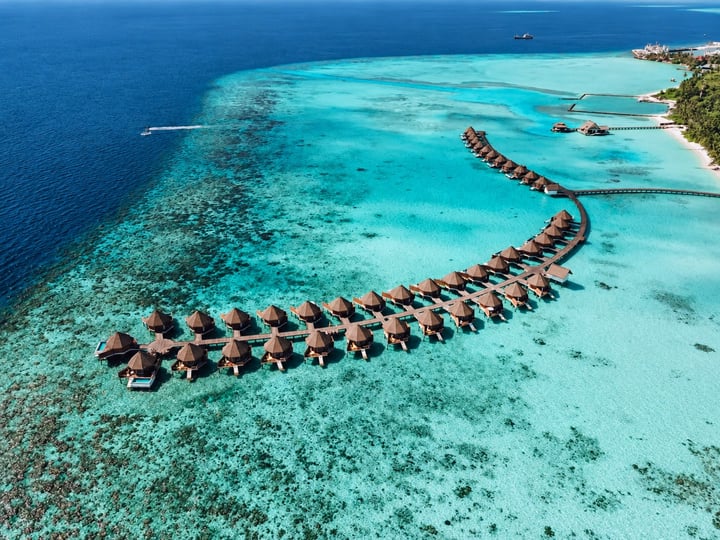 Foto di Mercure Maldives Kooddoo presso Mercure Maldives Kooddoo Resort. Potrebbe contenere un'immagine di testo.