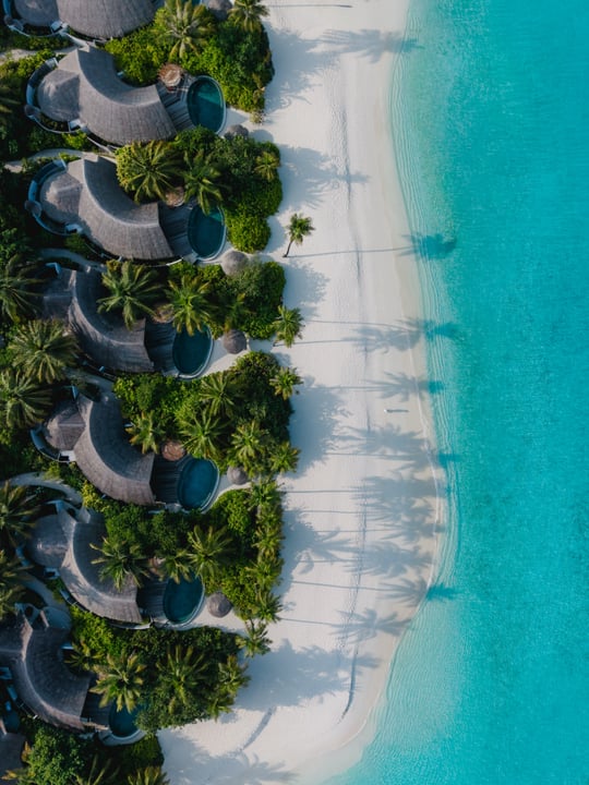 Foto di Milaidhoo Maldives del 16 settembre 2026. Potrebbe essere un'immagine con spiaggia, oceano, acqua e testo.