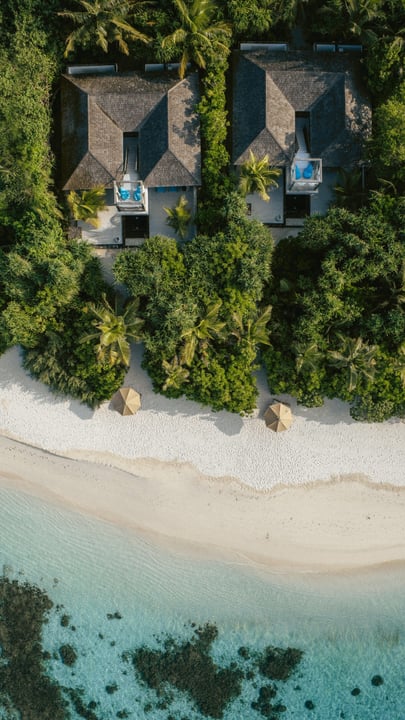 Welcome to Villa 120, your private four bedroom residence at Kuredhivaru Resort and Spa.
Designed for effortless island living with direct beach access, a private jacuzzi, ocean view platform, and you