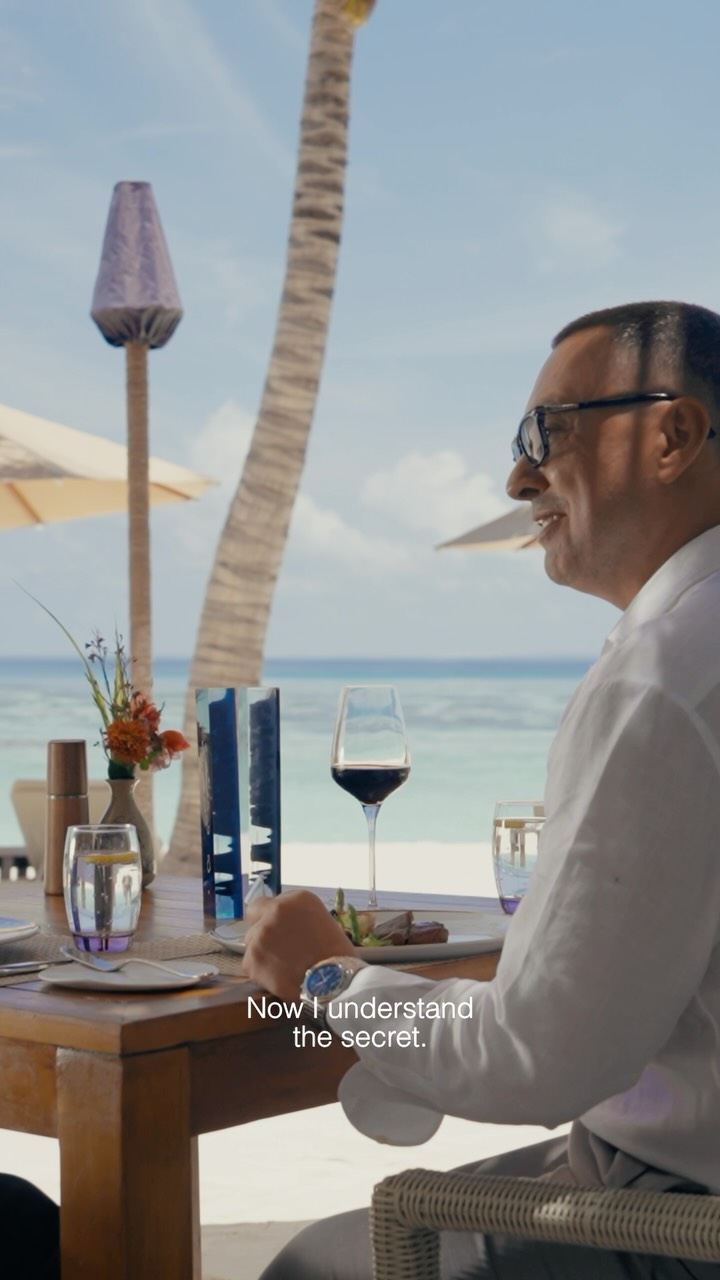 Exzellenz zeigt sich im Detail.

General Manager Stanislaw und Chef Konstantine sprechen über Leidenschaft, Präzision und Kreativität hinter Kuredhivarus kulinarischer Philosophie — eine Reise, die ausgezeichnet wurde als 
