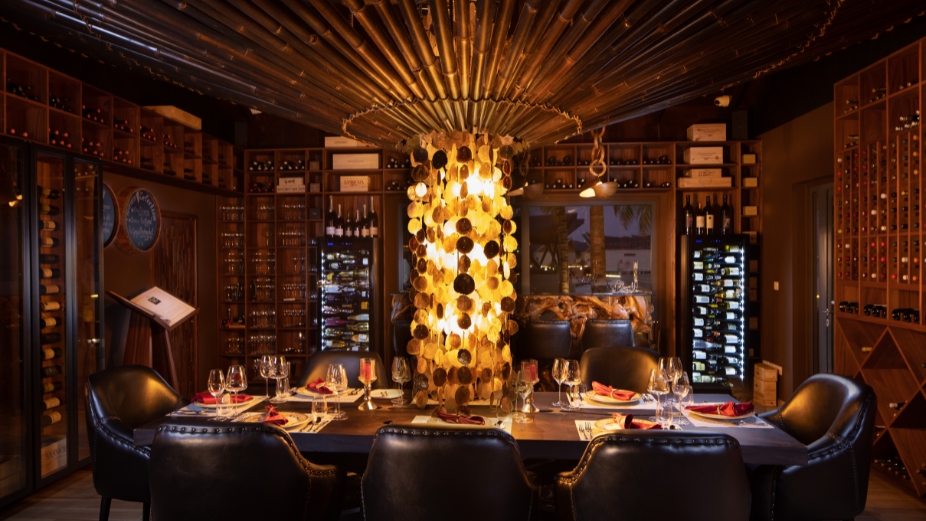 Oak Lounge restaurant