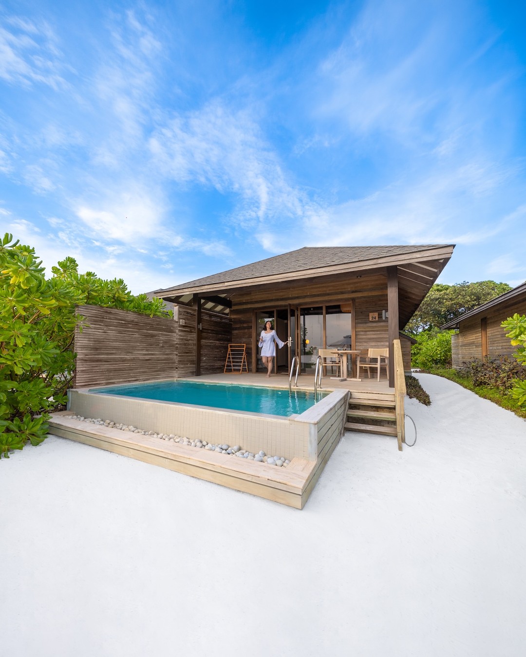 Foto di Jawakara Maldives del 17 settembre 2026. Potrebbe contenere un'immagine di piscina, cabana e testo.