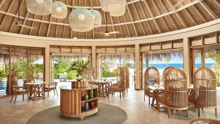 Step into the welcoming beach-house ambience of Thyme, where gourmet flavours unfold throughout the day. Begin with a personalised breakfast, linger over lunch, or enjoy dinner by the sea. If a partic