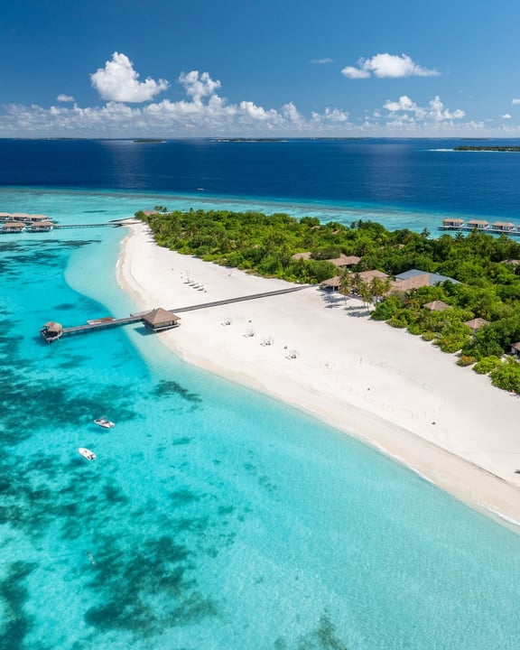 Foto von Noku Maldives, Vignette Collection, an IHG Hotel vom 18. Juli 2026. Könnte ein Bild von Strand, Meer und Text sein.
