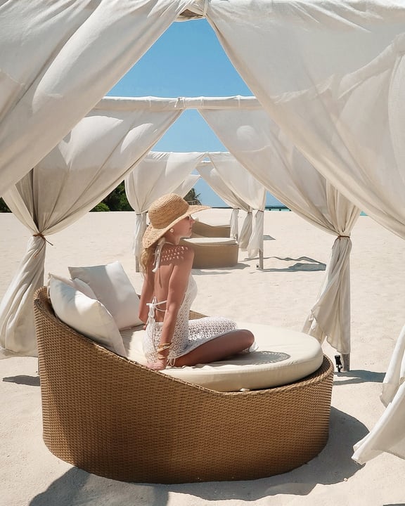 Let the afternoon linger. There’s nowhere else to be. 

#NokuMaldives #VignetteCollection #DreamVacation #Maldives #IHGHotels