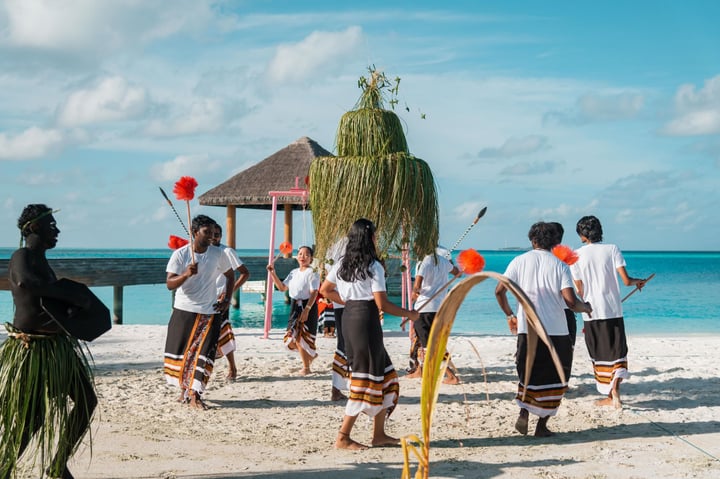 Photo by NOOE Maldives Kunaavashi on June 01, 2026. May be an image of one or more people, barong, sarong, beach and text.
