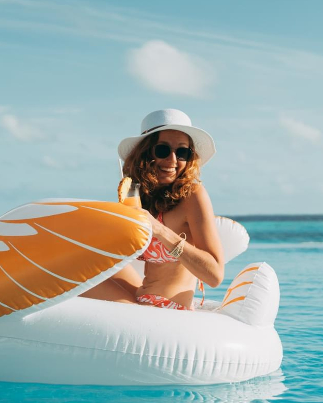 Foto von Nova Maldives vom 02. September 2026. Könnte ein Bild von Schwimmen, Floß, Pool und Text sein.