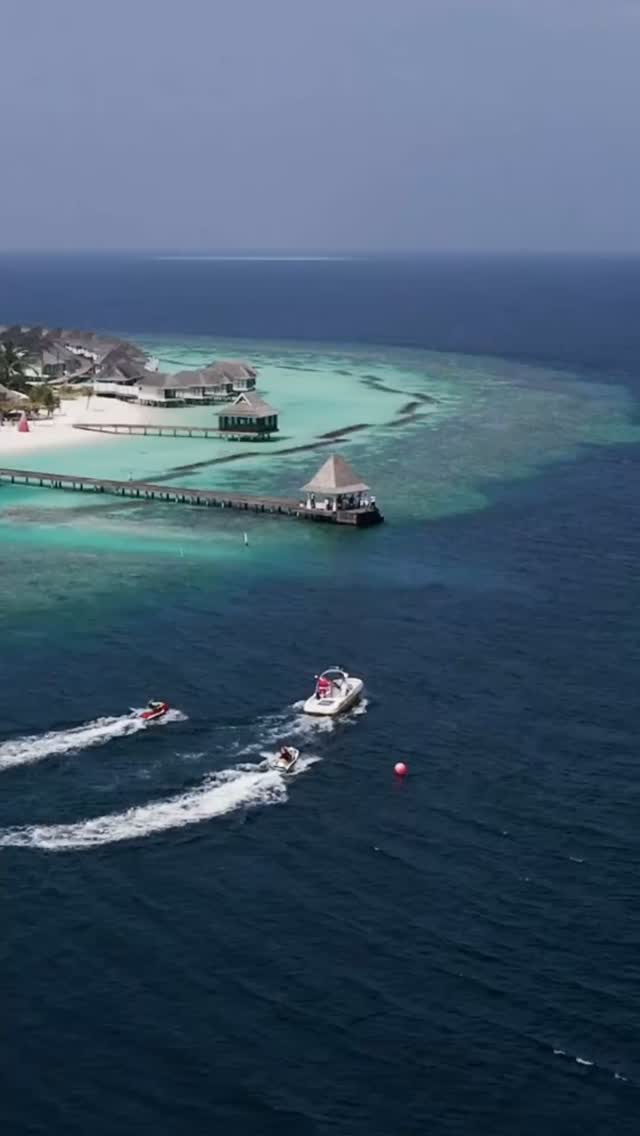 Est-il trop tôt pour ressentir un peu l'esprit des fêtes ?⁠
⁠
Quelque chose de festif est en train d'arriver jusqu'à notre lieu de l'âme… ✨🌴⁠
⁠
#NovaMaldives #NovaGoodSoulDays #GoodSoulDays