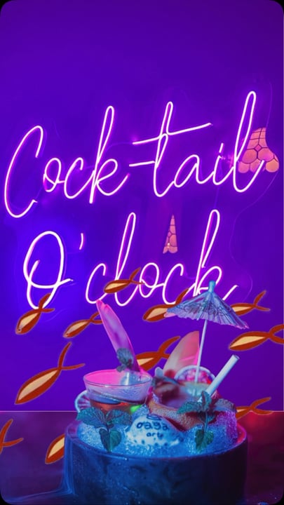 It’s cocktail o’clock somewhere… or is it? 👀

Perhaps that’s what happens when you find yourself between two lights. The familiar is still familiar, just with a little extra wonder around the edges. 