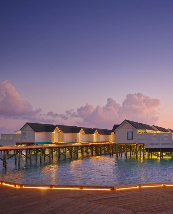 Sunsets at Helengeli hit different, painting the Indian Ocean in shades of liquid gold, pink, and fire while you sit back and watch the island put on its daily masterpiece. Some views you just have to