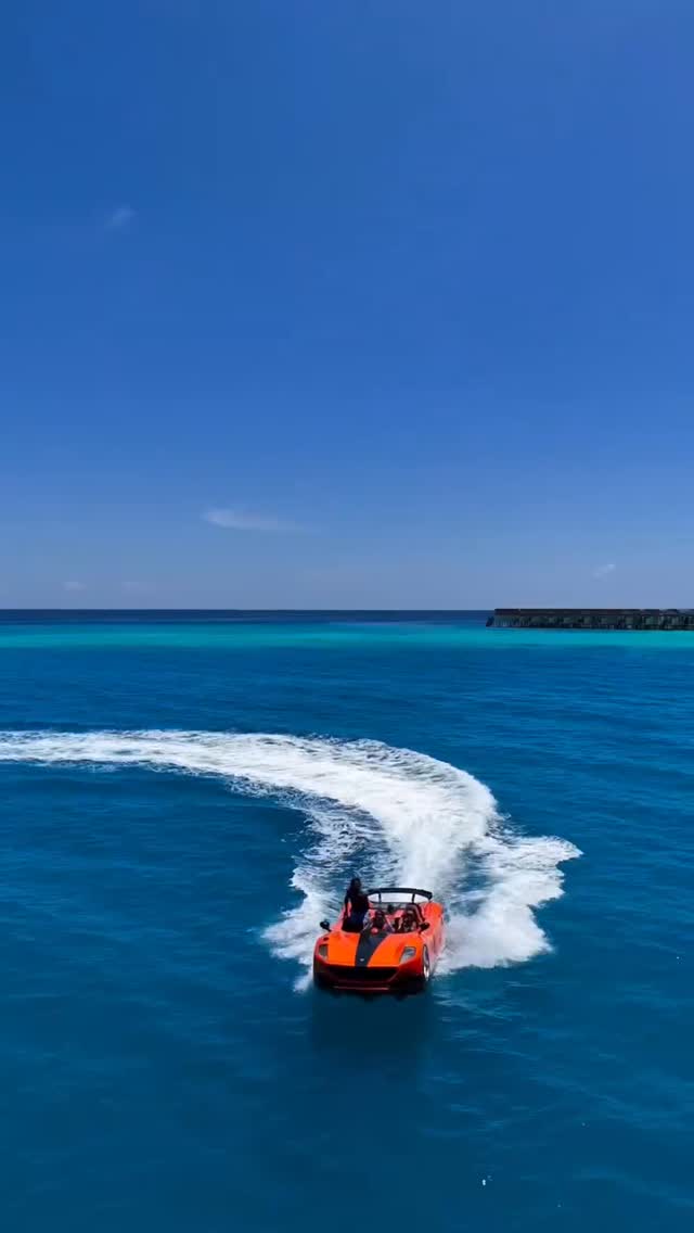 Paddle, splash, explore, repeat. Discover the thrill of the ocean with experiences designed for every kind of adventurer.⁠
⁠
@ibbey_20⁠
⁠
#UnderOceanRestaurant #OnlyBLU #LobigiliMaldives #AilafushiMal