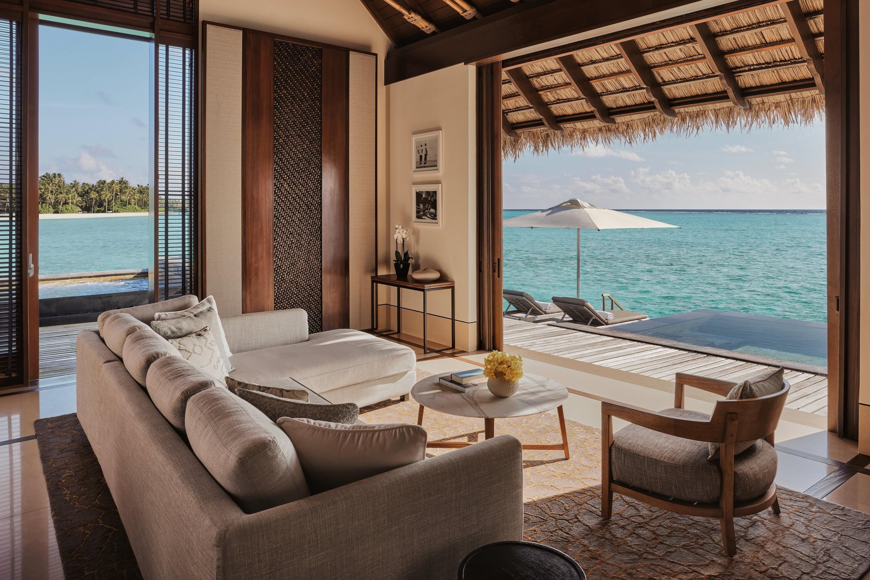 Grand Water Villa with Pool im One&Only Reethi Rah