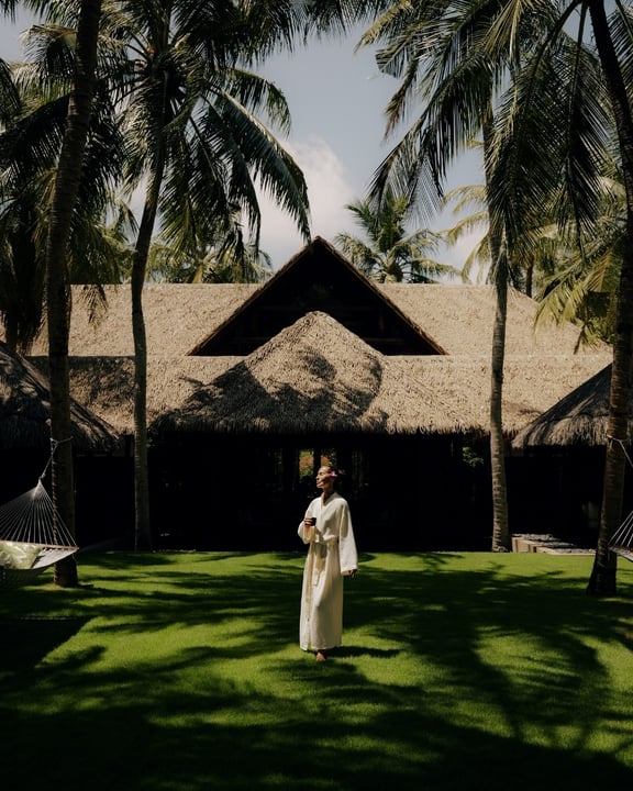 Photo by One&Only Reethi Rah on July 25, 2026. May be an image of sarong, grass and text.