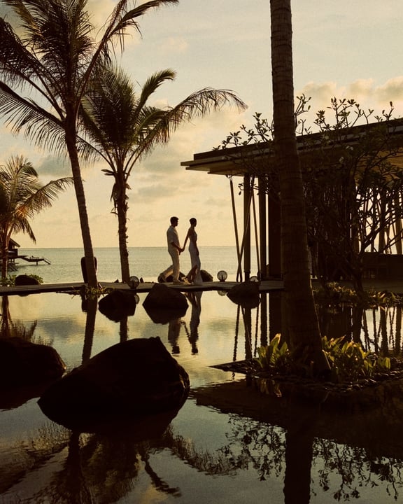 Foto geteilt von One&Only Reethi Rah am 03. September 2026, verlinkt mit @tapasakemaldives. Könnte ein Bild von Wasser, Palmen, Cabana und Text sein.