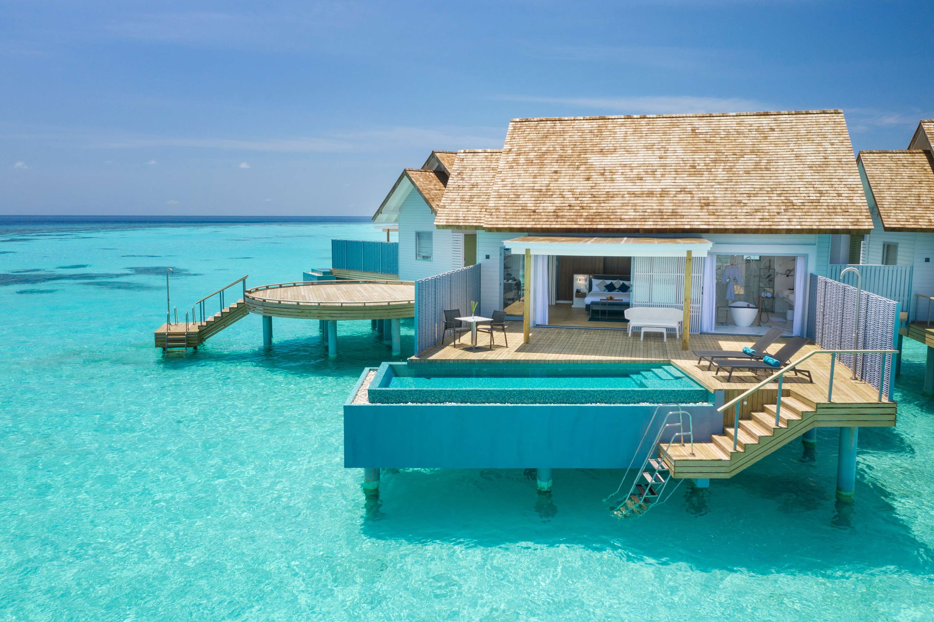 Over Water Villa with Private Pool (1 King & 1 Twin Bed) im Outrigger Maldives Maafushivaru Resort