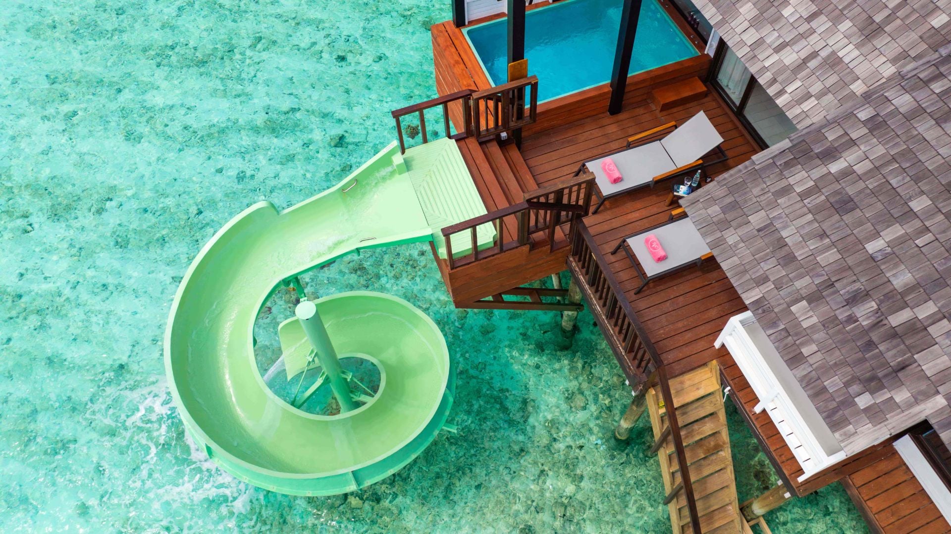 Wind Villa mit Jacuzzi & Rutsche im OZEN LIFE MAADHOO