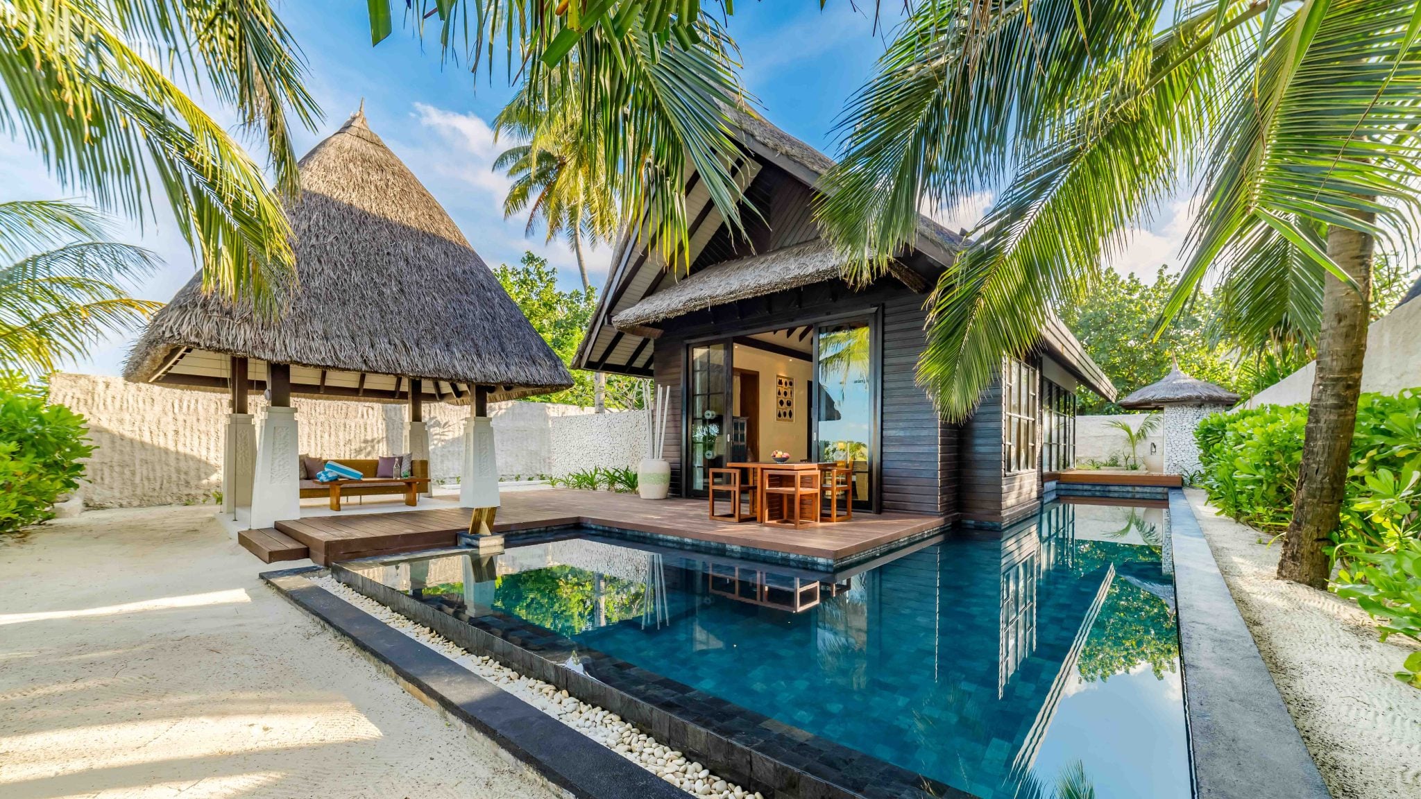 Earth Pool Villa Sunrise im OZEN RESERVE BOLIFUSHI