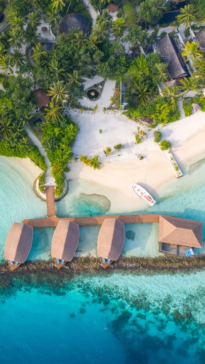 Celebrating the spirit of the Maldives. ⁠
Happy Independence Day to this island nation of beauty, warmth, and endless blue horizons.⁠
⁠
#RefinedElegance⁠
#TheOzenCollection⁠
#OzenReserveBolifushi