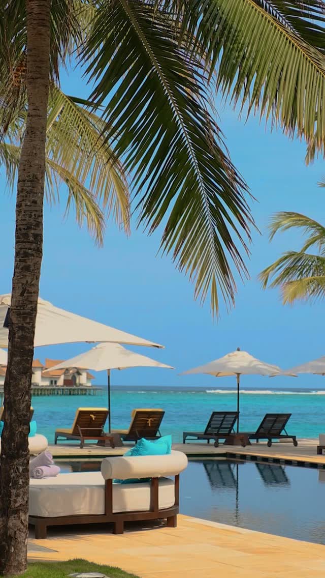 Von privaten Infinity-Pools bis zu makellosen Hauptlagunen – dies ist Ihre Einladung, den gesamten Urlaub eingetaucht ins Paradies zu verbringen. Kühl, ruhig und ganz Ihr Eigen.⁠
⁠
⁠
#RefinedElegance⁠
#TheOzenColle