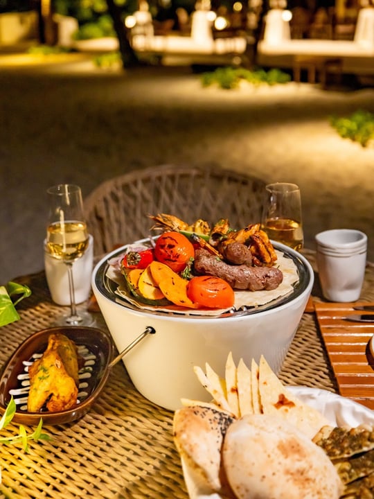 A celebration of rich spices, authentic traditions, and modern flair. Embarking on a sensory journey across continents at SANGU BEACH Restaurant, tasting the bold elegance of Modern Arabic cuisine sur