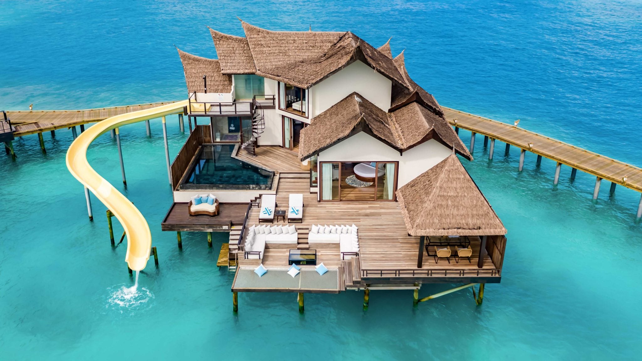 Private Ocean RESERVE mit Rutsche im OZEN RESERVE BOLIFUSHI