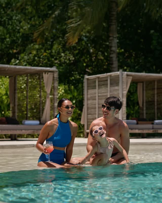 Discover warmer winter weeks filled with more to learn, more to find, more to do — and far more to bring home.

A warmer side to winter awaits at Patina Maldives. Winter bookings are now open.

#Patin