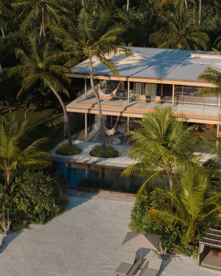 Un havre de coucher de soleil rien qu'à vous, avec un jardin privé, une vue ininterrompue sur l'océan et des espaces pensés pour les moments en famille. Voici The Beach House à Patina Maldives.

#PatinaHotels #InfiniteImprints #