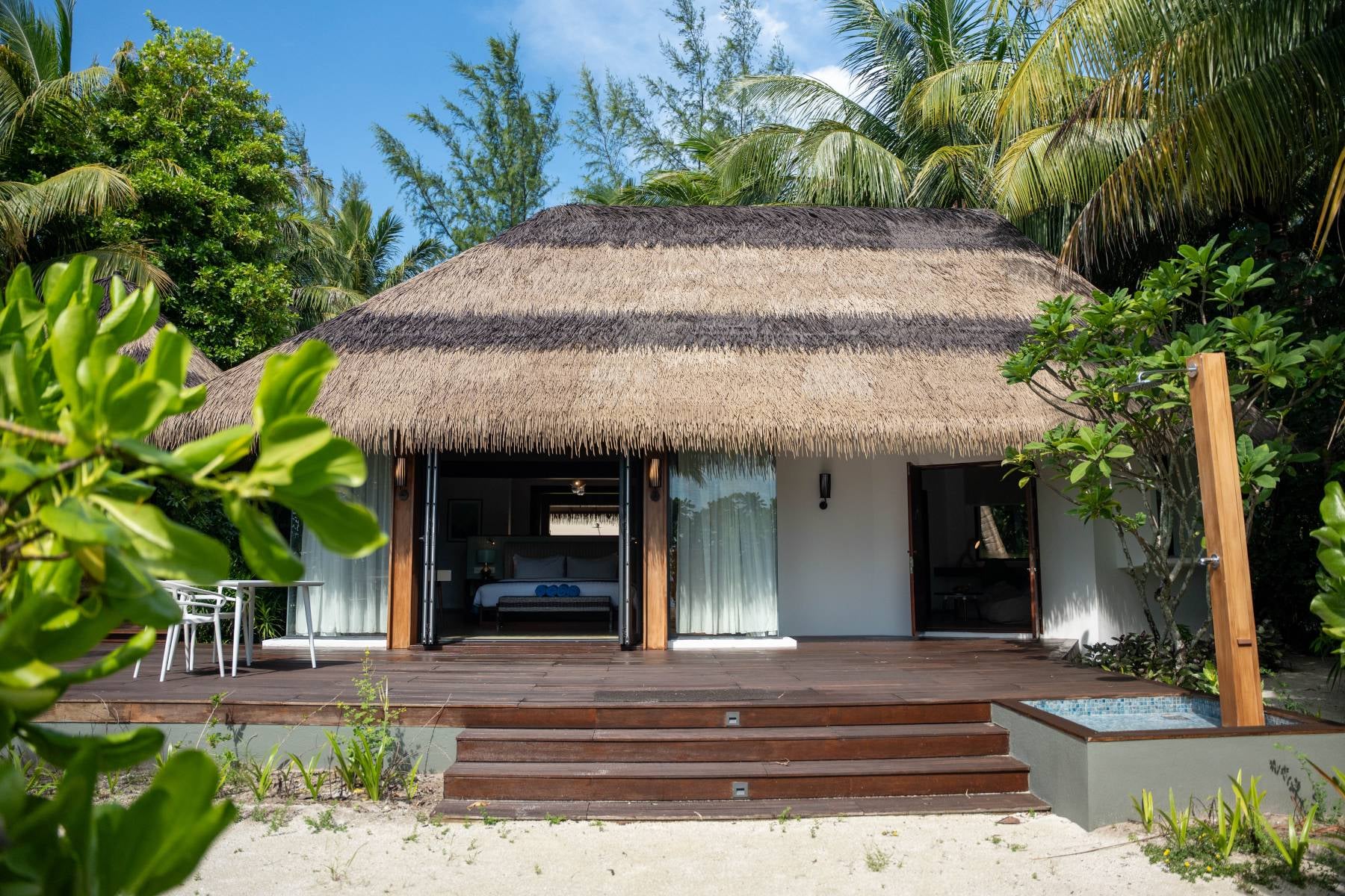 Family Beach Villa im Pullman Maldives Maamutaa Resort