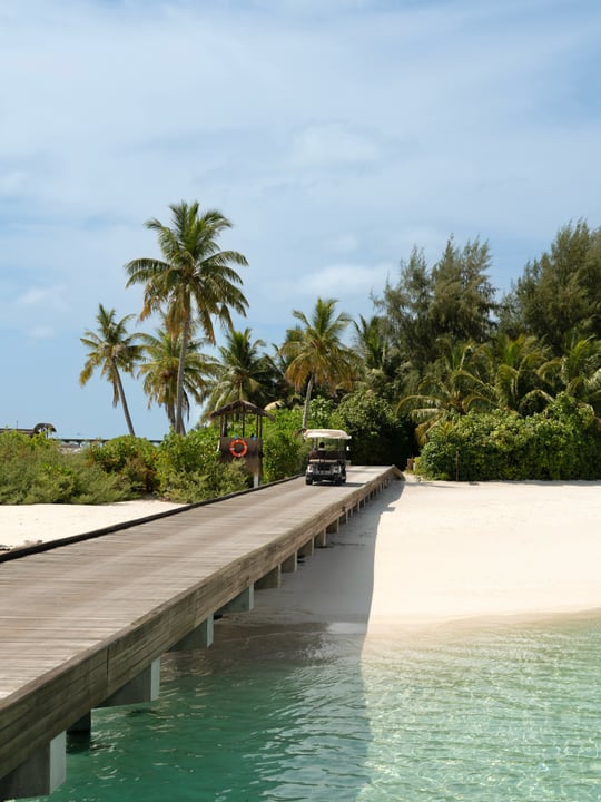 Foto von Pullman Maldives Maamutaa vom 11. Juli 2026. Könnte ein Bild von einer Wasserfläche und Text sein.