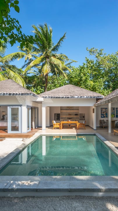 At The Halcyon Private Isles Maldives, our Family Beach and Oceanfront Beach Pool Villas are made for families who gather close. Generously proportioned at 260 square metres across eight thoughtfully 