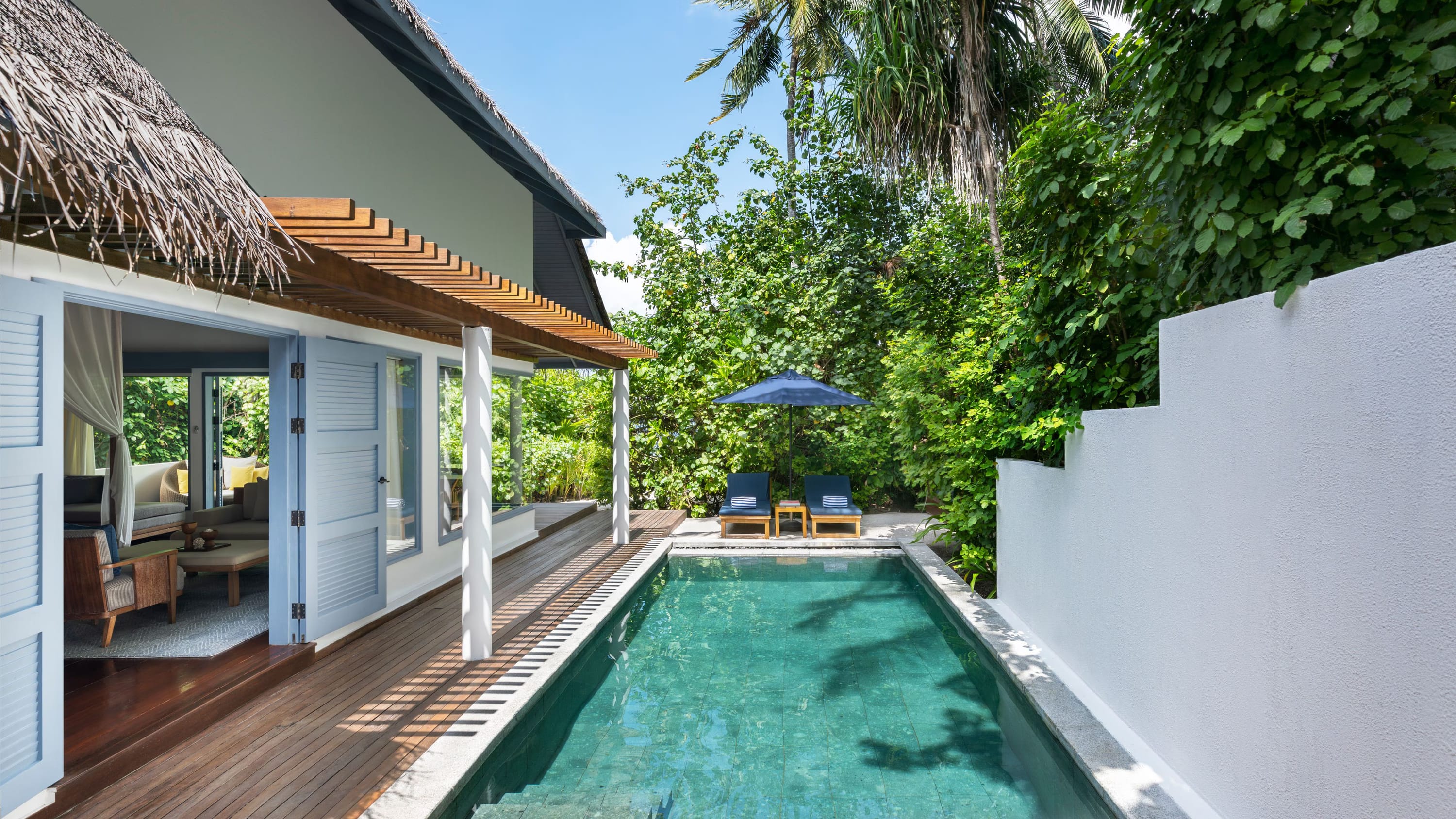 Private Retreat mit Plunge Pool im Raffles Maldives Meradhoo