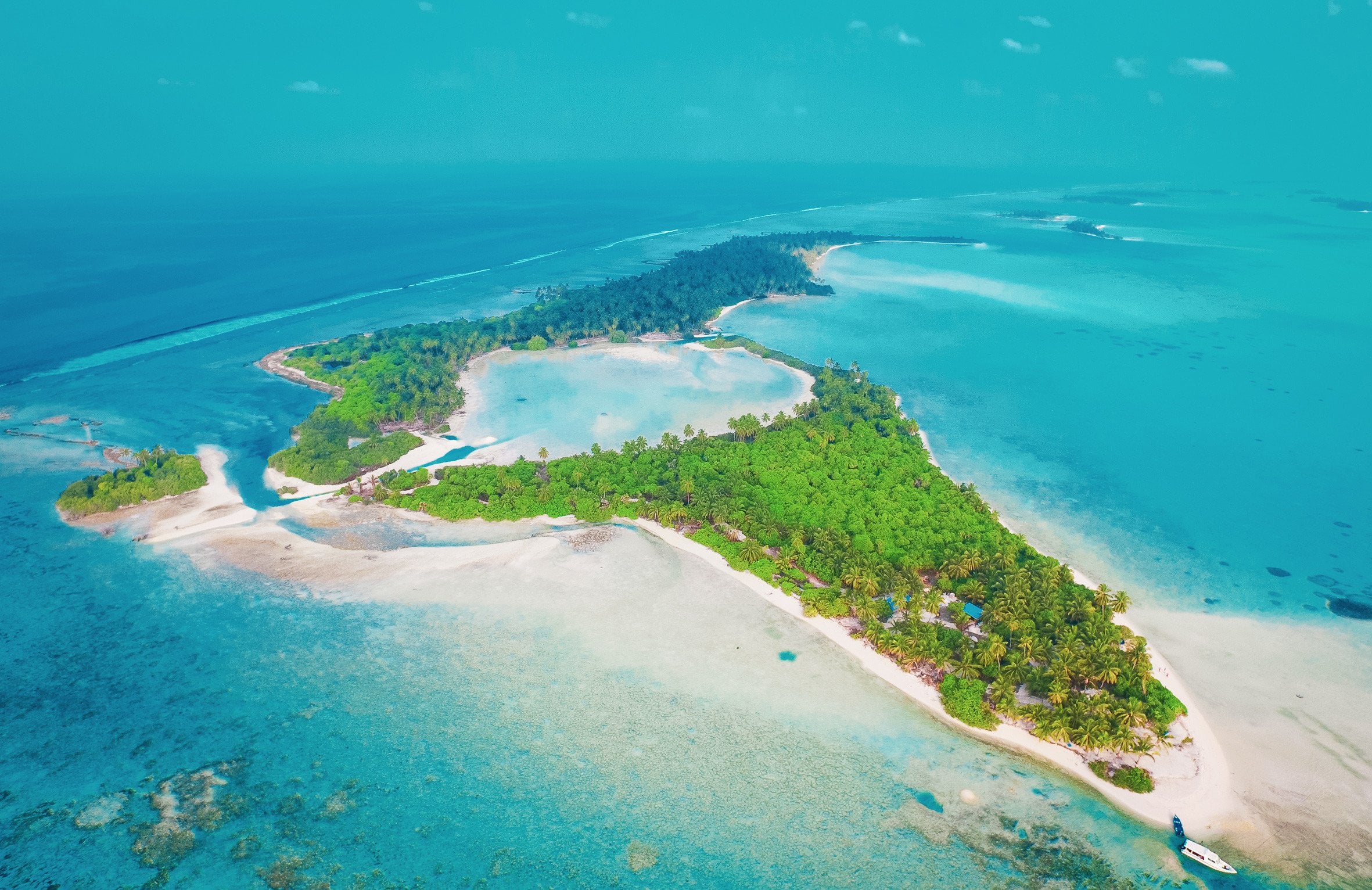Rahaa Resort