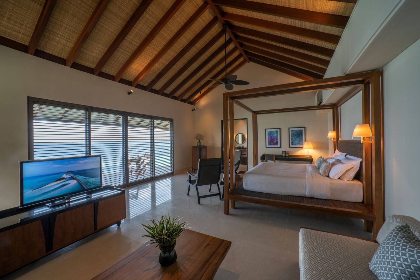 Deluxe Lagoon Pool Villa im The Residence Maldives at Dhigurah