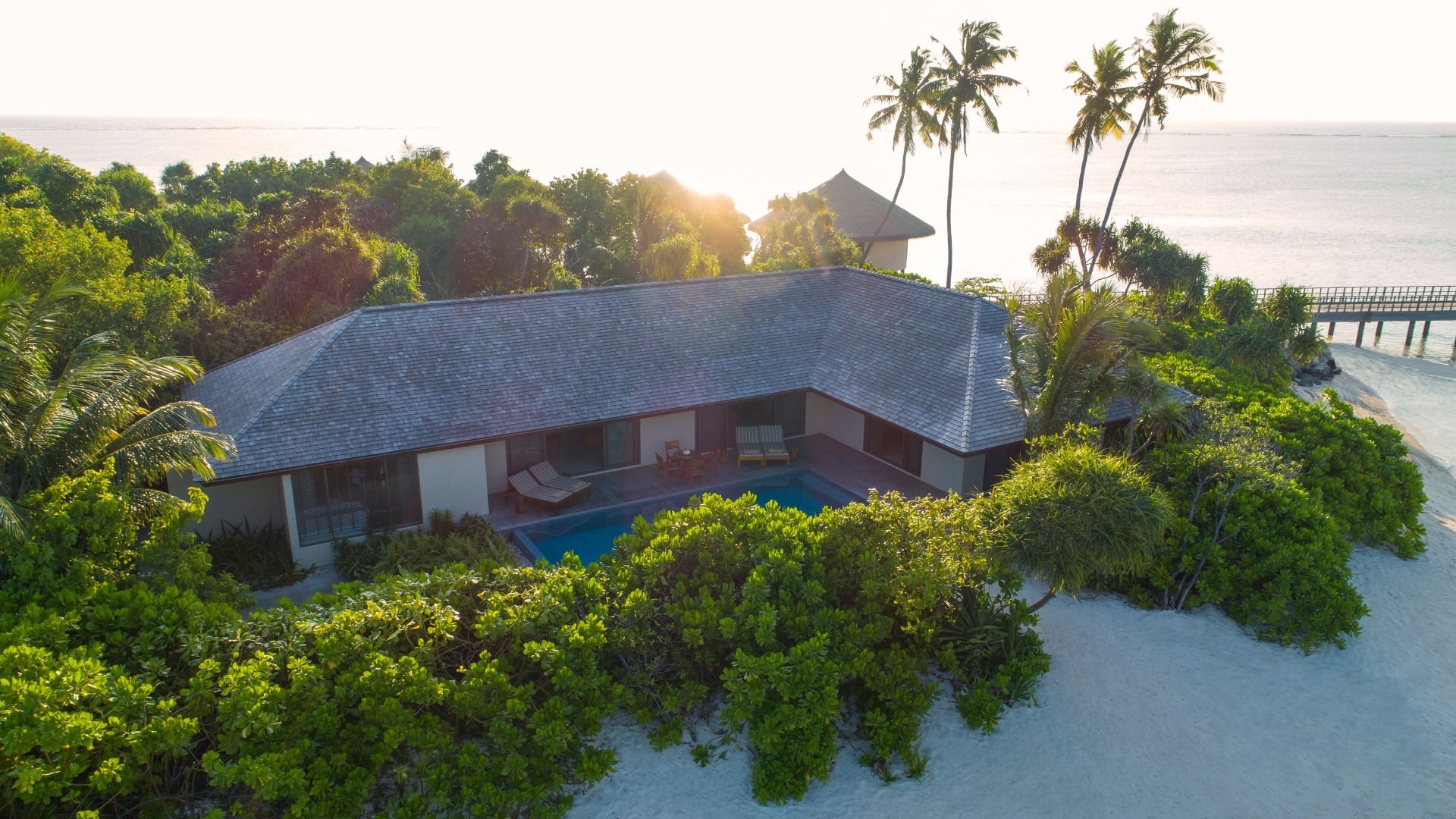 Sunset Two-Bedroom Beach Pool Villa im The Residence Maldives at Dhigurah