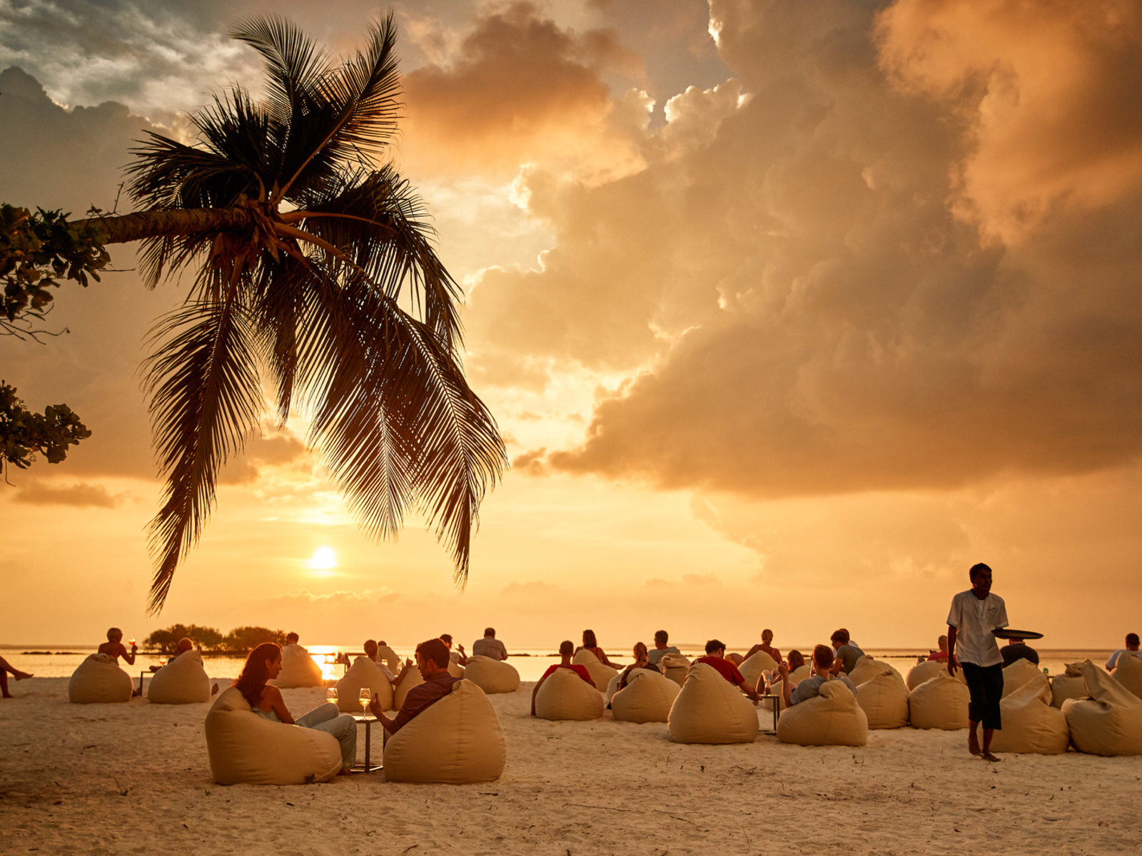 Sundowner Bar restaurant