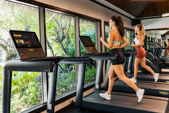 Foto von Sheraton Maldives Full Moon Resort & Spa vom 04. September 2026. Könnte ein Bild von einem Laufband und Text sein.