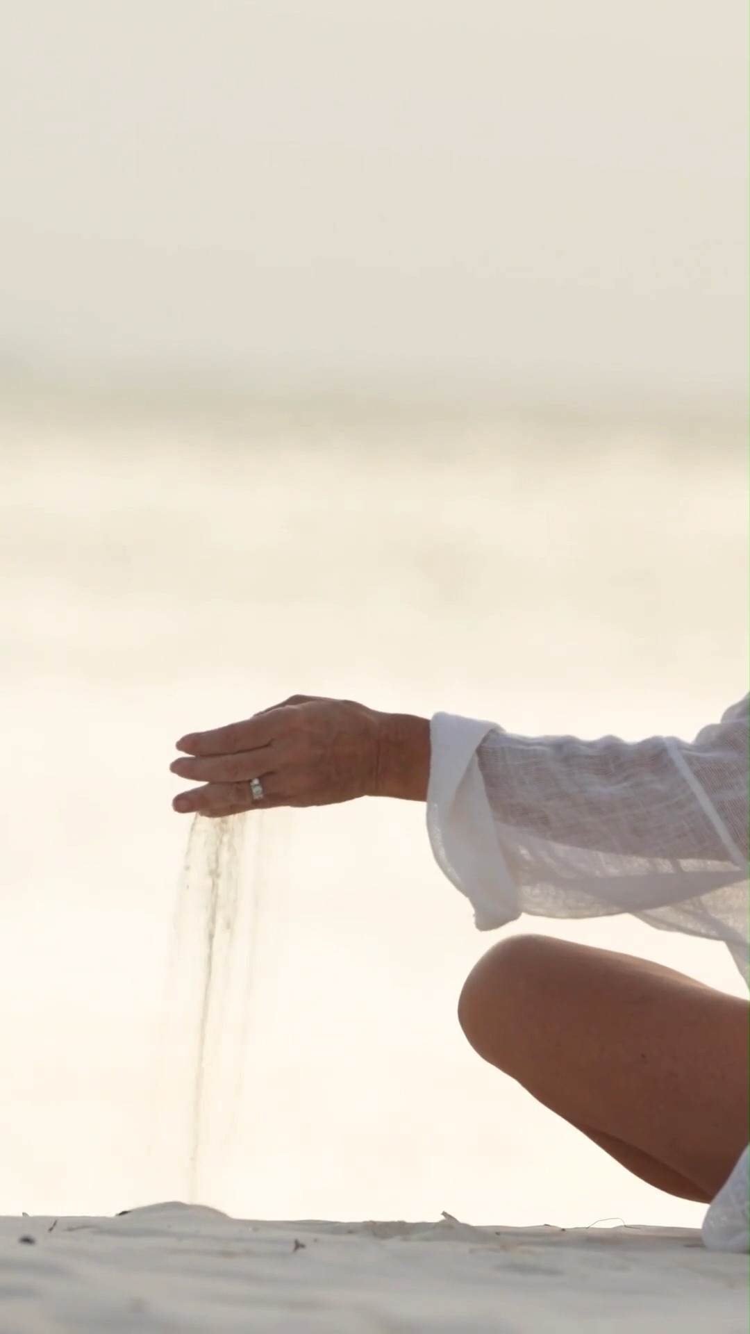 Wellness at Kanuhura is not something you step into; it is something you feel throughout your day.

From grounding rituals and movement that feels good, to family spa moments and space for deeper, mor