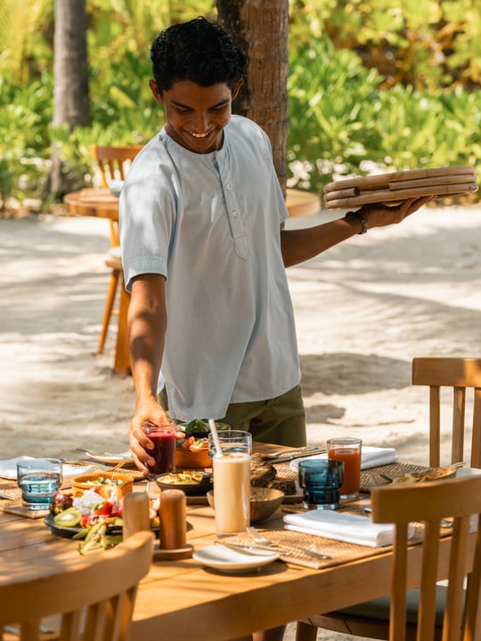 Breakfast, but make it Six Senses 👀

Here it’s never about excess. It’s clean, considered, and quietly exceptional, and absolutely delicious!

Cold-pressed juices. Fresh tropical fruit. Eggs done you