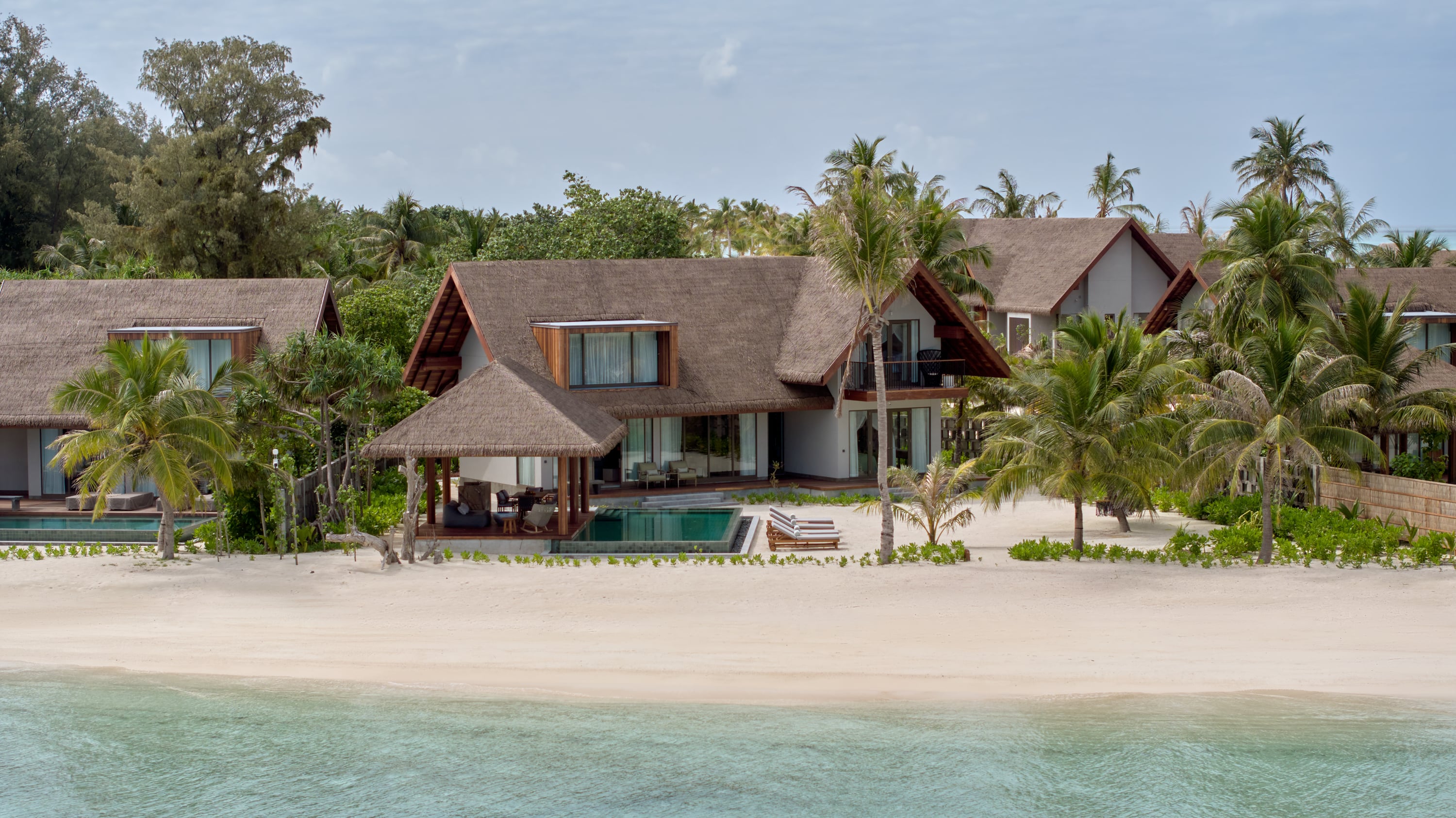 Two Bedroom Beach Retreat with Pool im Six Senses Kanuhura