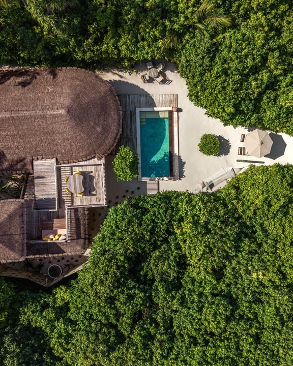 Les moments en famille sont encore meilleurs quand chacun dispose d'un peu d'espace à soi.

Notre Family Lagoon Beach Villa with Pool offre aux enfants leur propre chambre et à vous un peu plus d'intimité, avec votre propre piscine dans la