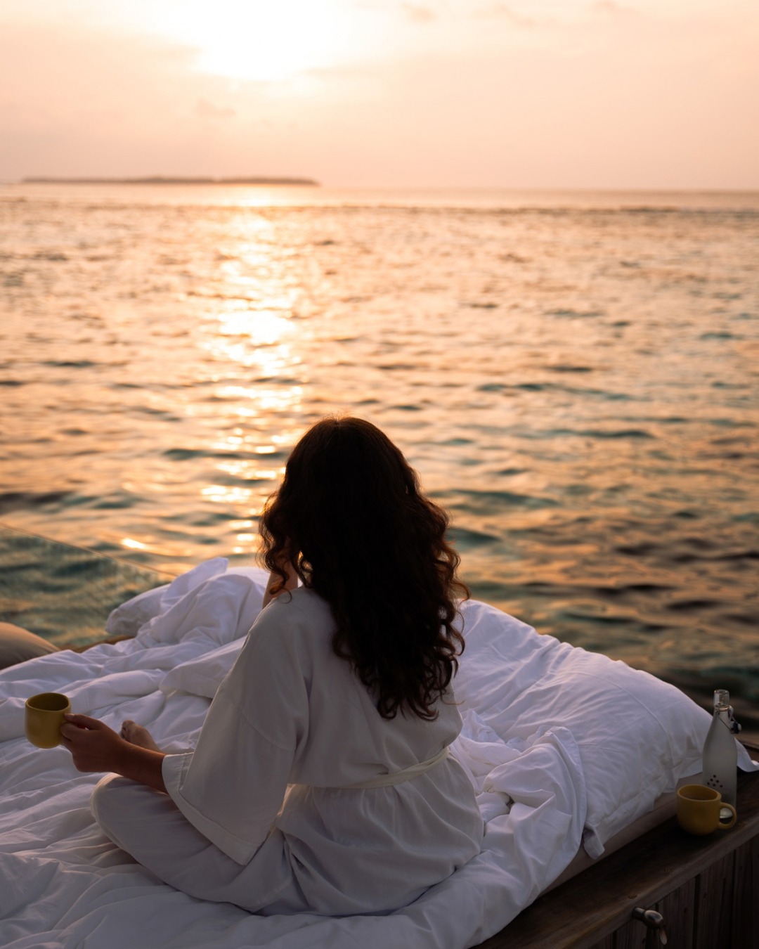 Sunsets are just better like this.

Although the villa might have something to do with it.

Do you have a favorite at Laamu?

📷IG:@social.laundry 

@sixsenses

#sixsenseslaamu #sixsenses #sixsensesma
