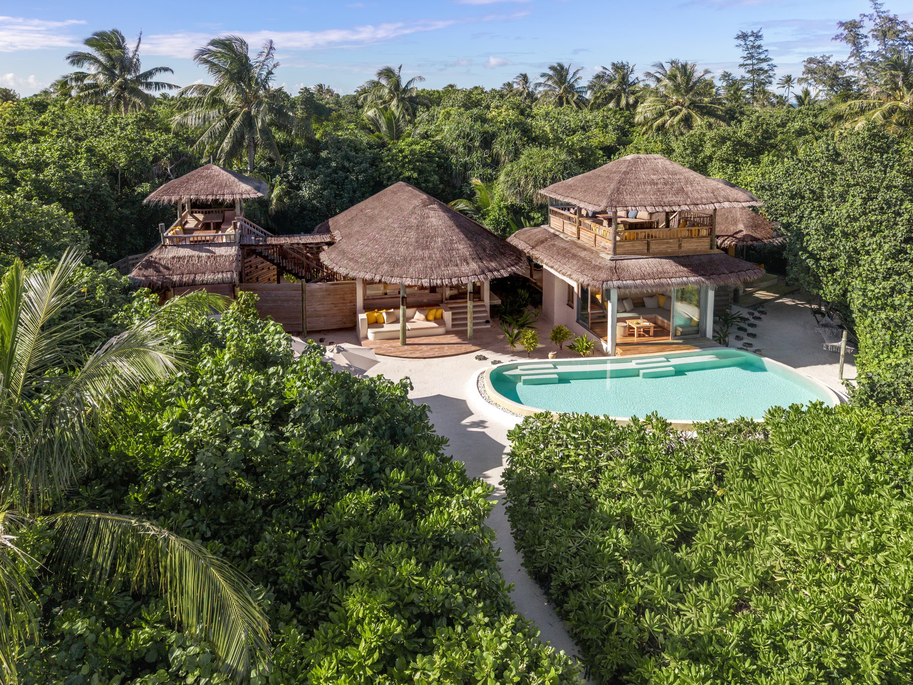 Two-Bedroom Lagoon Beach Villa mit Pool im Six Senses Laamu