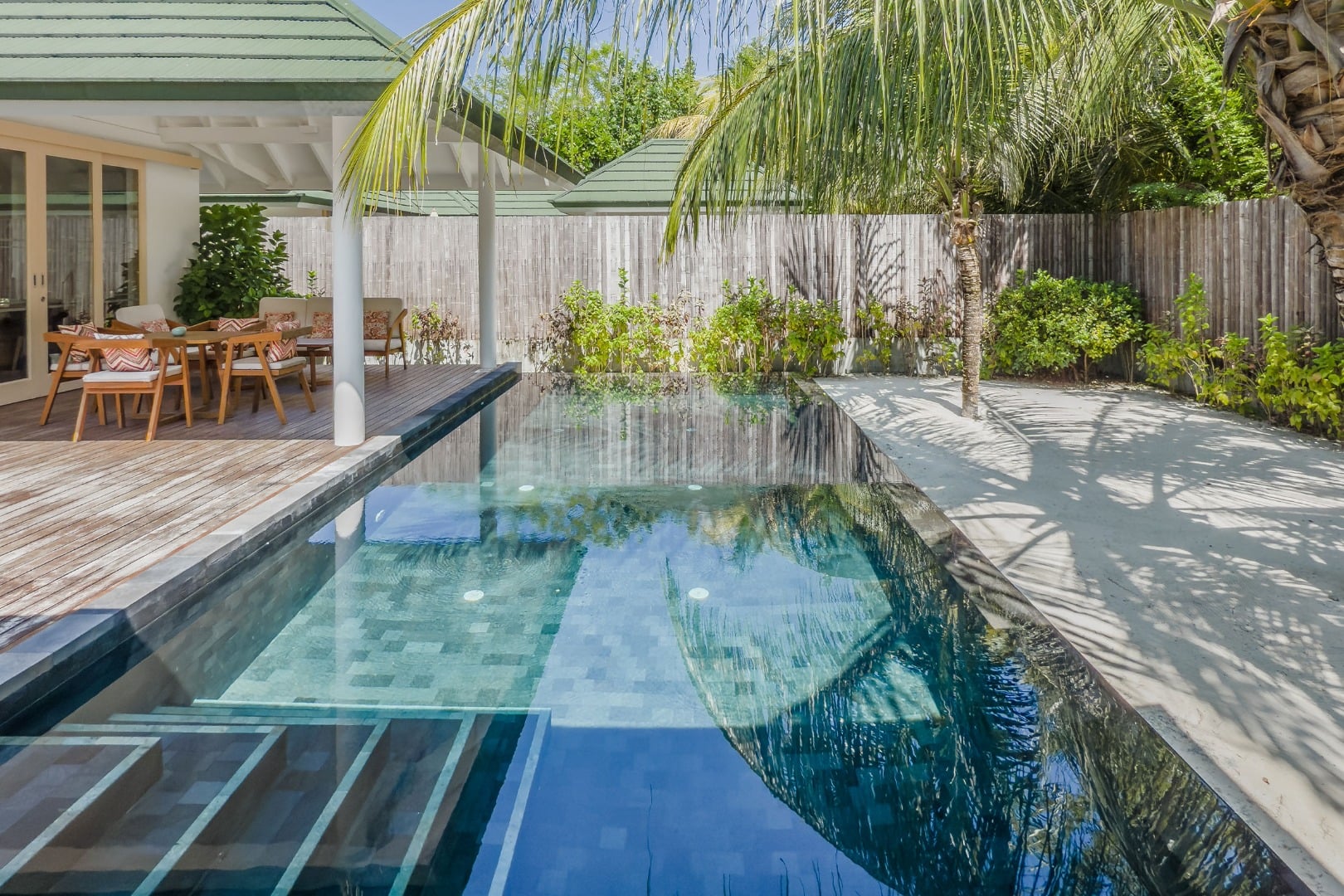 Grand Beach Residence with Pool - Pool im Siyam World Maldives
