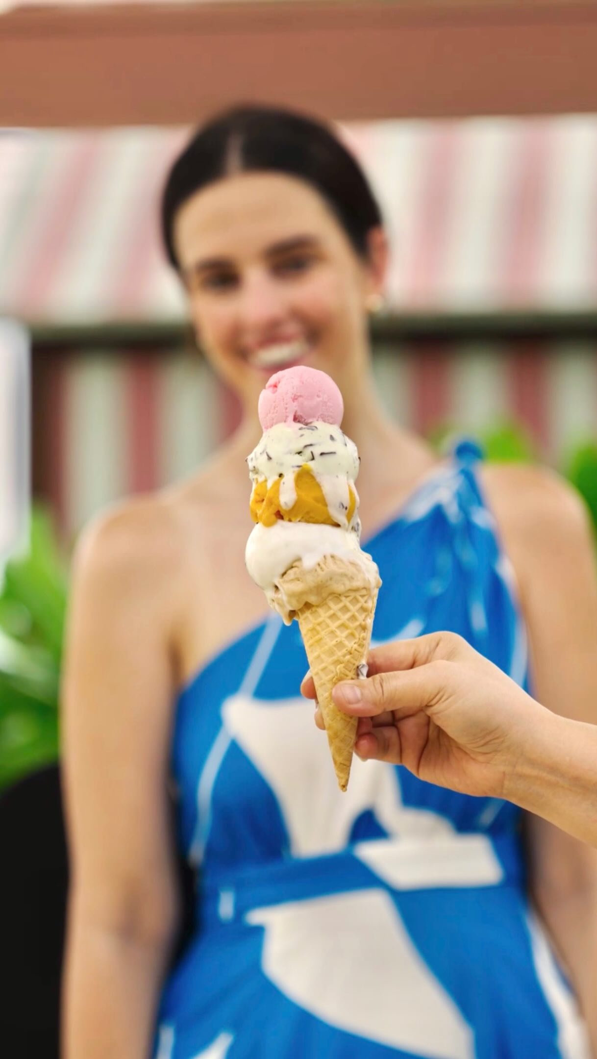 New spot, new scoop, our ice cream trolley rolls in with flavors you’ll want to taste twice. Sweet escapes now served at the Lazuli Beach Club!

#icecreamlovers #desserttime #maldivestravel #luxuryres