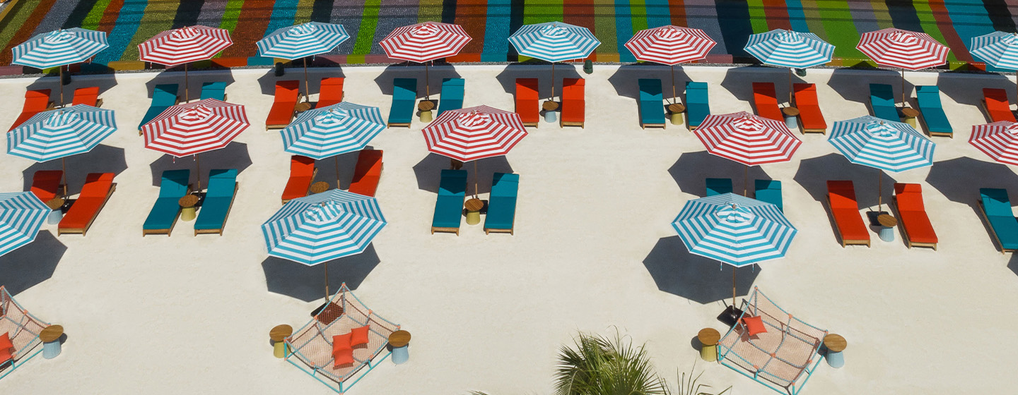 Lazuli Beach Club restaurant