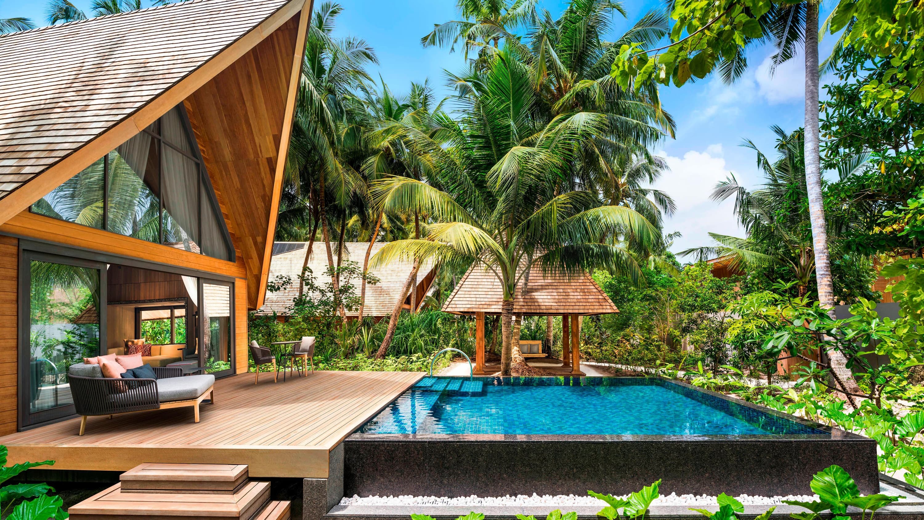 Garden Villa with Pool im The St. Regis Maldives Vommuli Resort