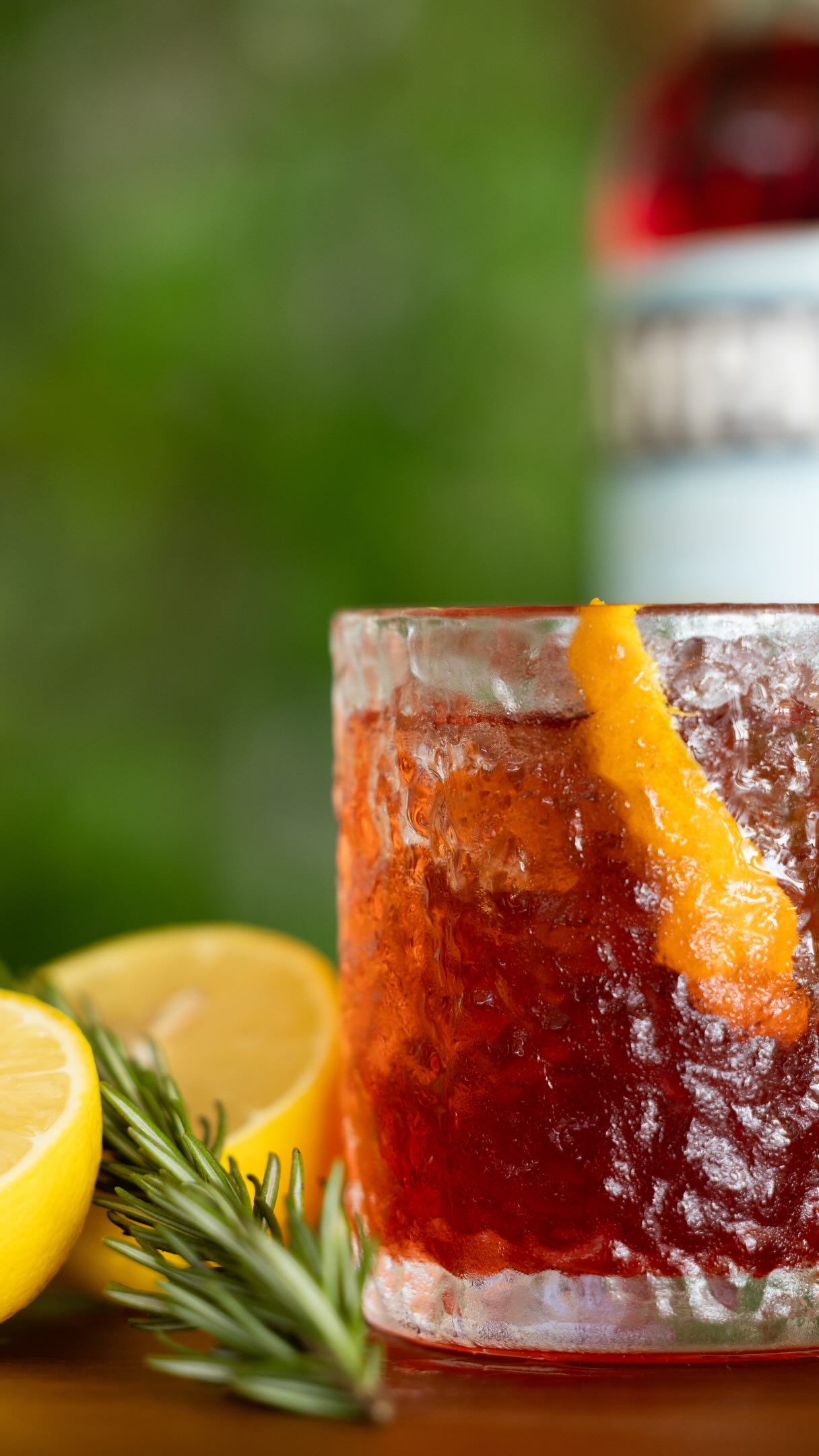 Negroni Week has arrived on the island. 🍊 Kick off your sandals, feel the ocean breeze, and let our bartenders stir up the bitter Italian classic just the way it should be. 

See you at the bar.

#Hy