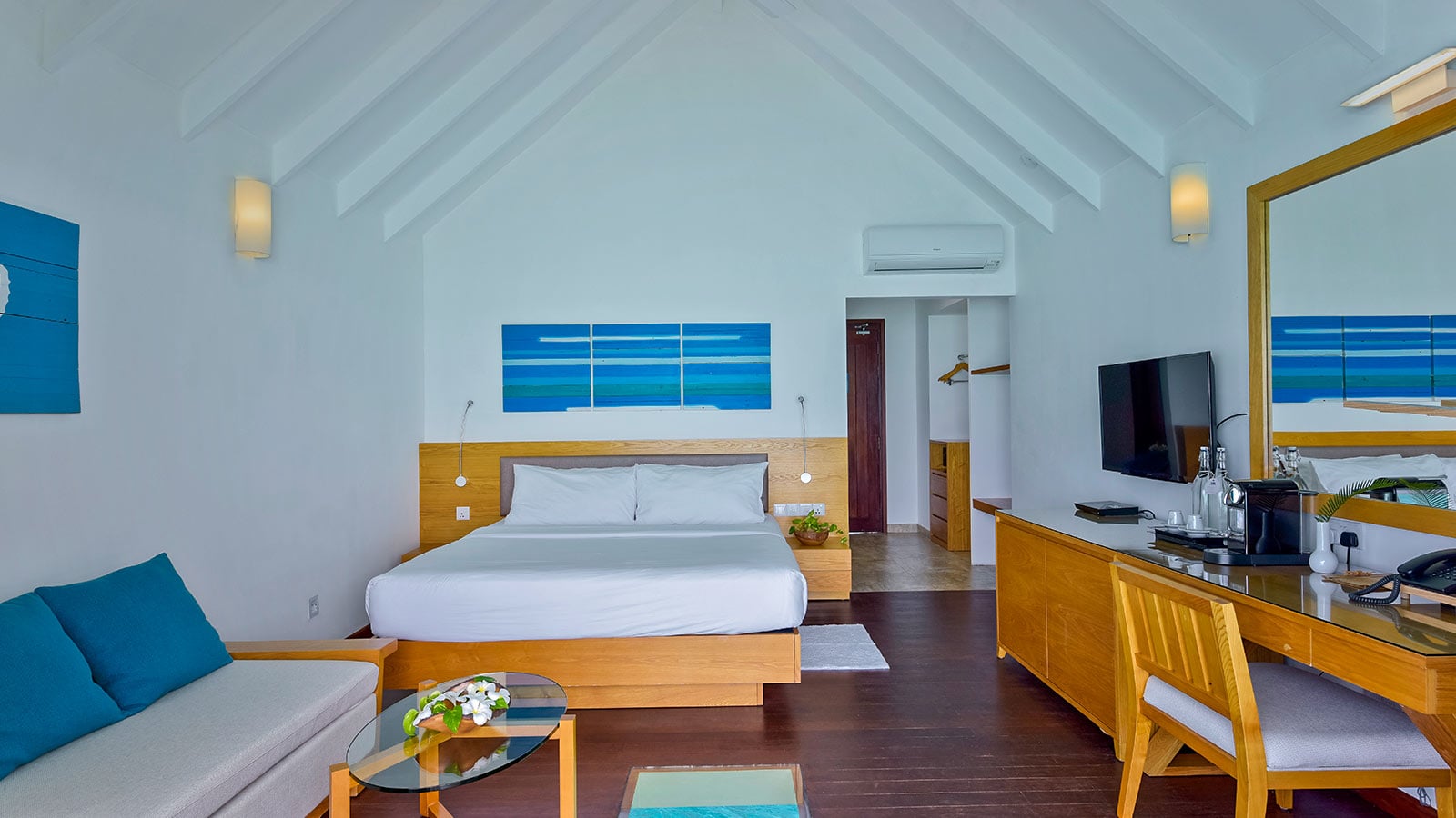 Water Villa a Summer Island Maldives