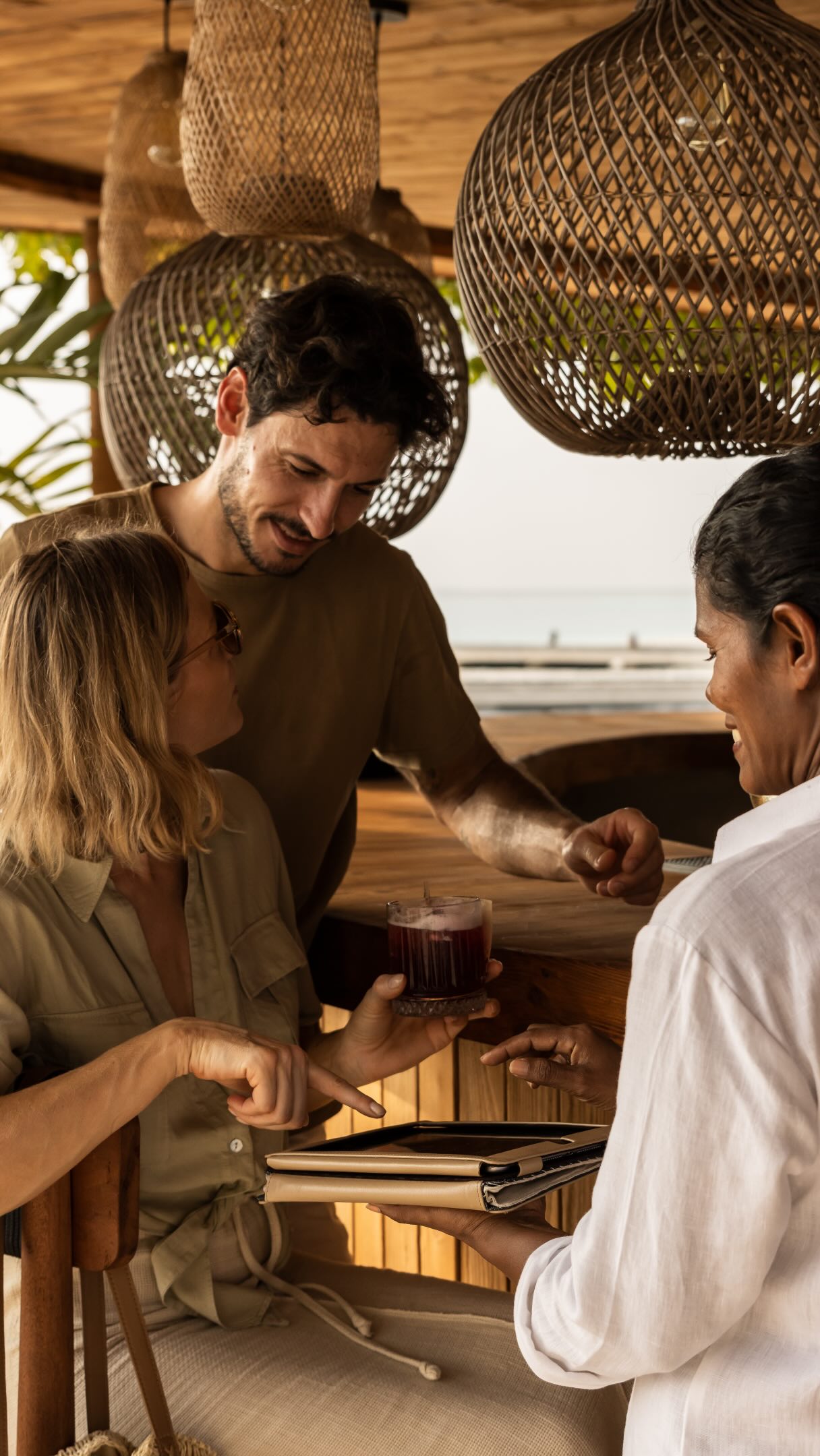 The Maldives, reimagined through timeless elegance, thoughtful experiences, and moments designed entirely to your rhythm. Welcome to @sunsiyamirufushi 

 #sunsiyam  #sunsiyamirufushi #luxurycollection