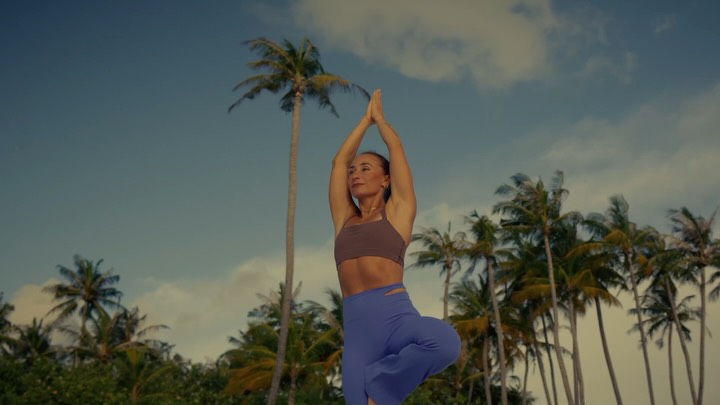 Wellness-Woche im Sun Siyam Olhuveli

Wo Bewegung, Achtsamkeit und die Ruhe des Ozeans in perfekter Harmonie zusammenkamen…..

Eine Woche voller inspirierender Sessions mit Marina Pavlenko, Yoga- & Pilates-Lehrerin & Int